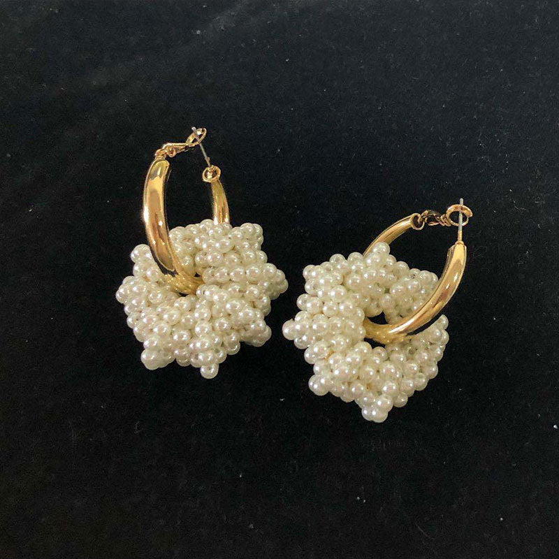 Ins Fashion Trend Simple Lady Hand-woven Pearl Earrings